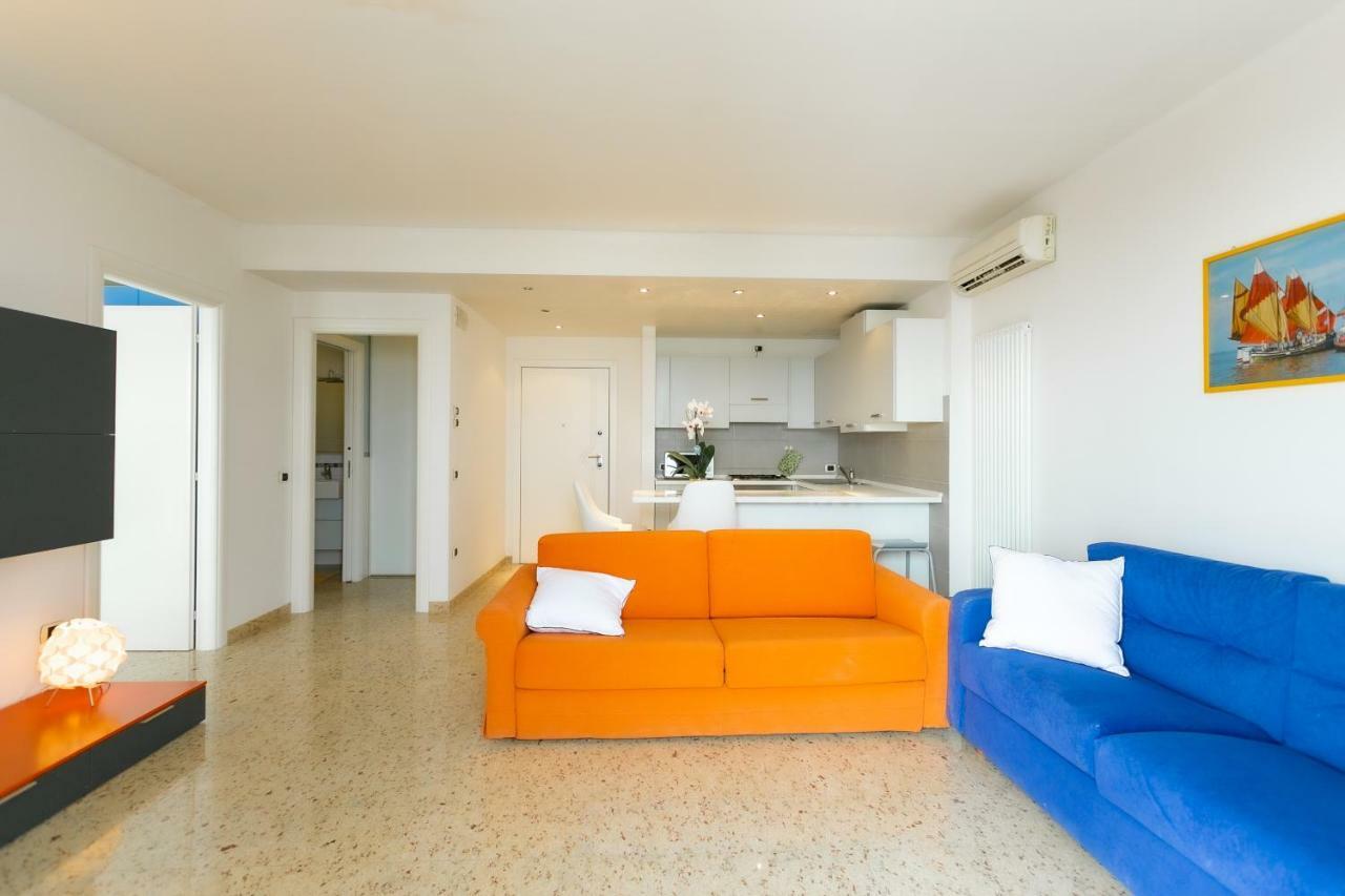 Le Murrine Frontemare Apartment Seaview Sottomarina Exteriör bild